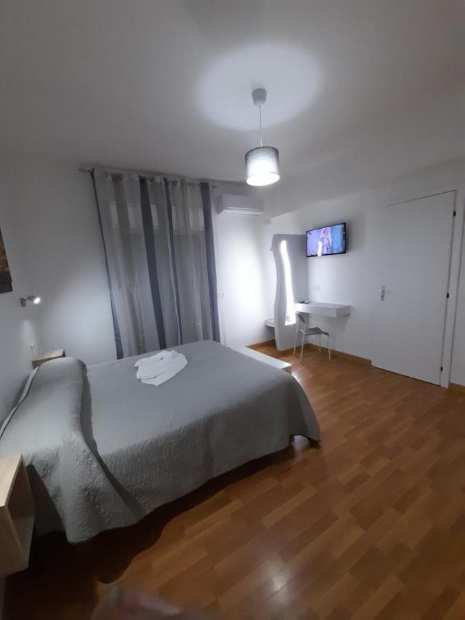 Milazzo: La Porta Delle Eolie Bed & Breakfast Room photo