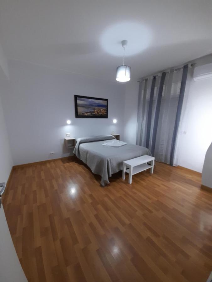 Milazzo: La Porta Delle Eolie Bed & Breakfast Room photo